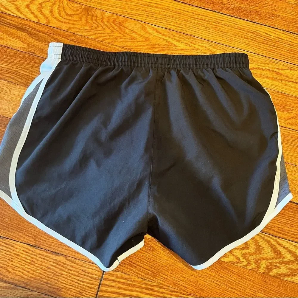 Nike DRI-FIT 10K Running Shorts in Black/White/Dark Grey/Wolf Grey Size XS